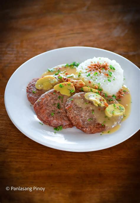 Pinoy Buger Steak With Gravy .